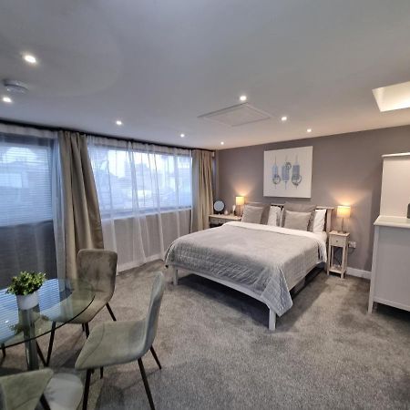 The Boathouse Apartment Lee on the Solent Bagian luar foto